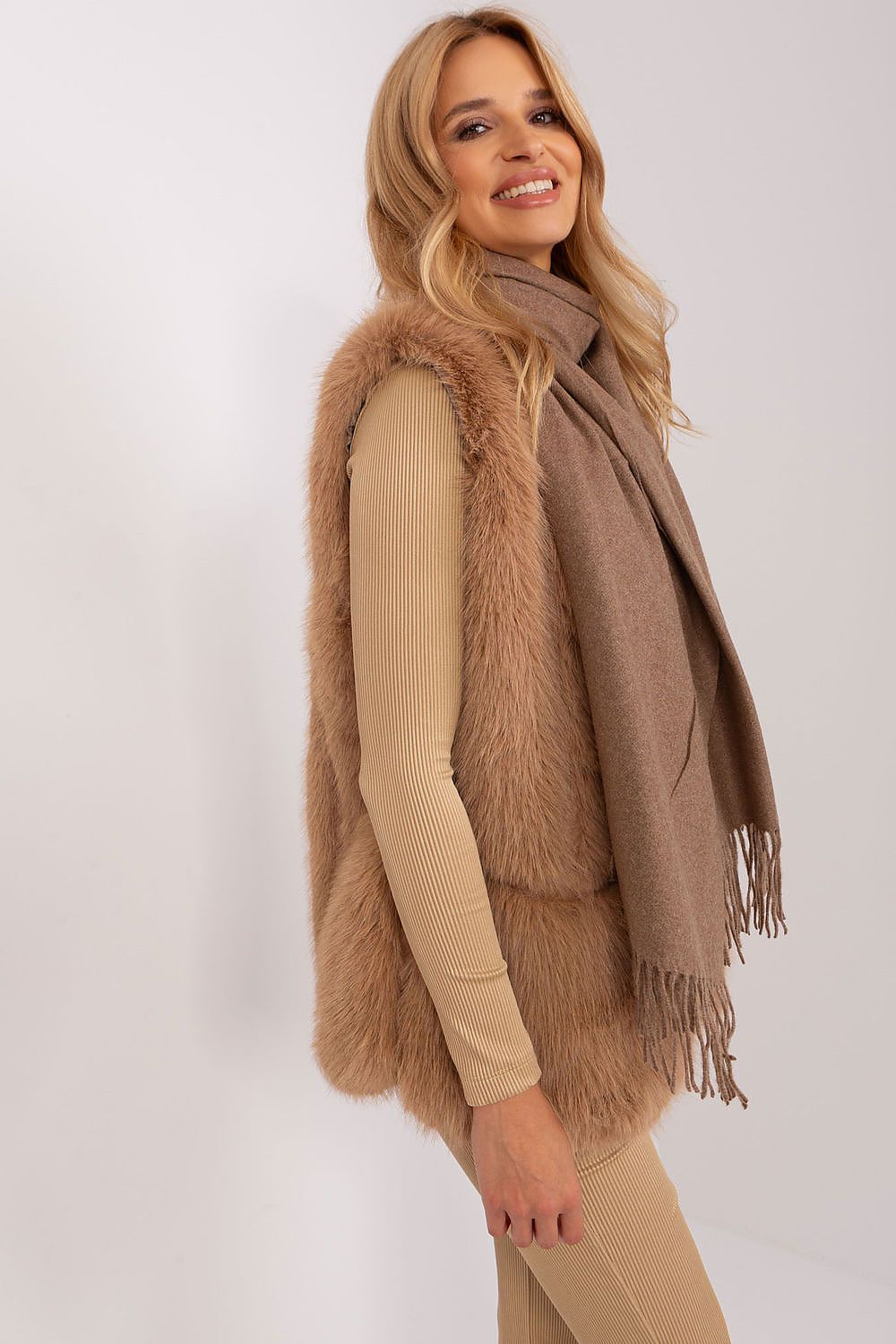  Schal model 187604 Wool Fashion Italia 