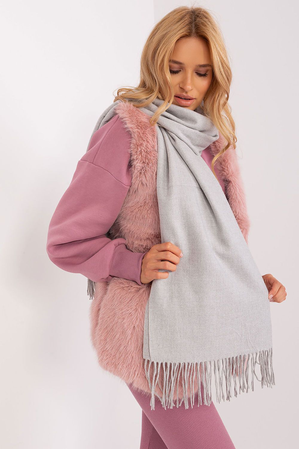  Schal model 187613 Wool Fashion Italia 