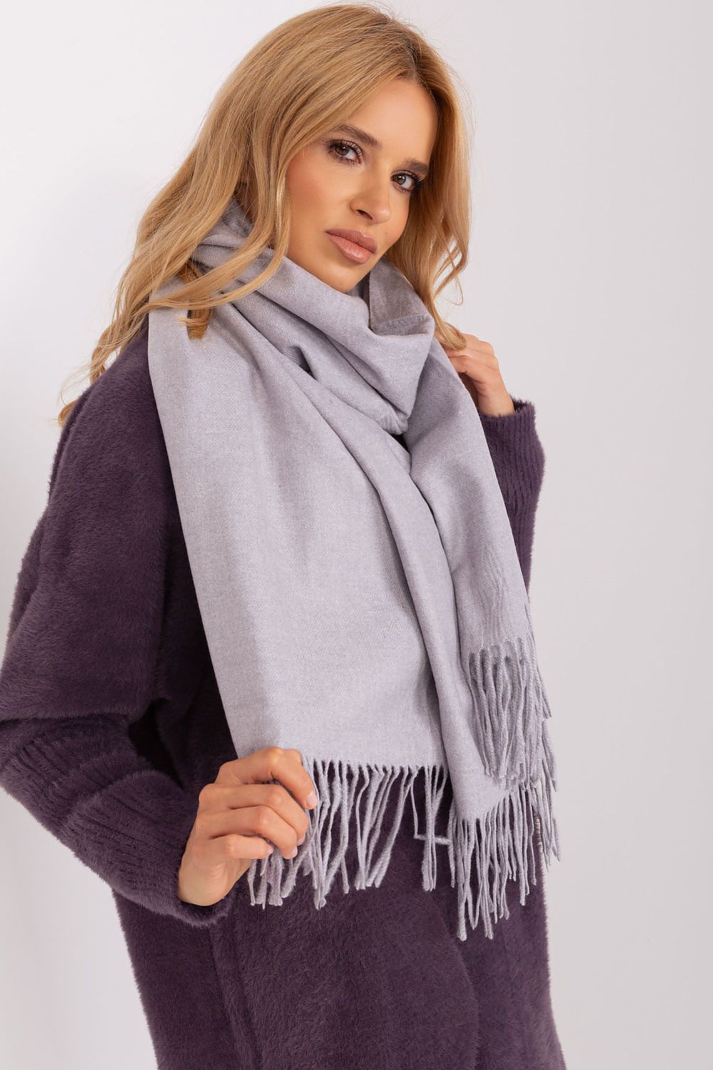  Schal model 187617 Wool Fashion Italia 