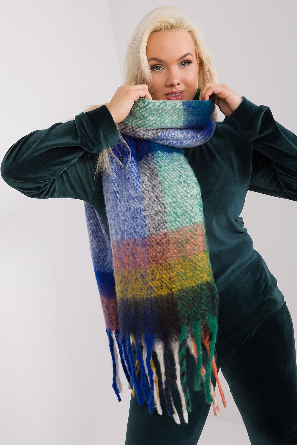  Schal model 190539 Wool Fashion Italia 