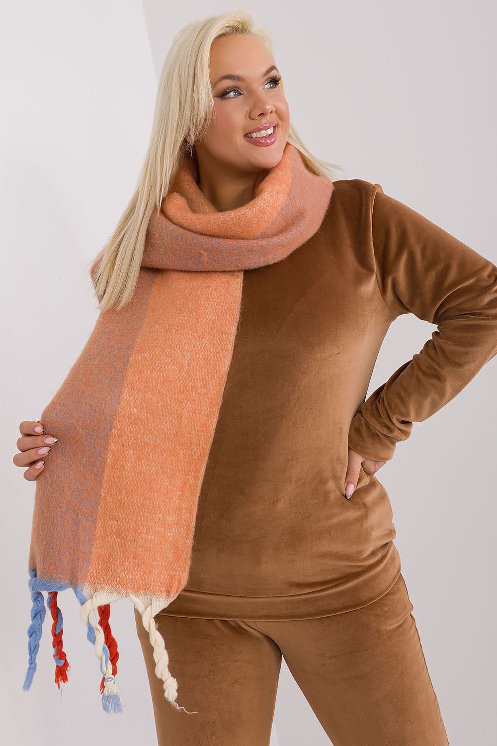  Schal model 190552 Wool Fashion Italia 