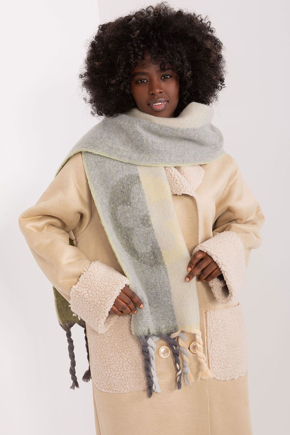  Schal model 190558 Wool Fashion Italia 