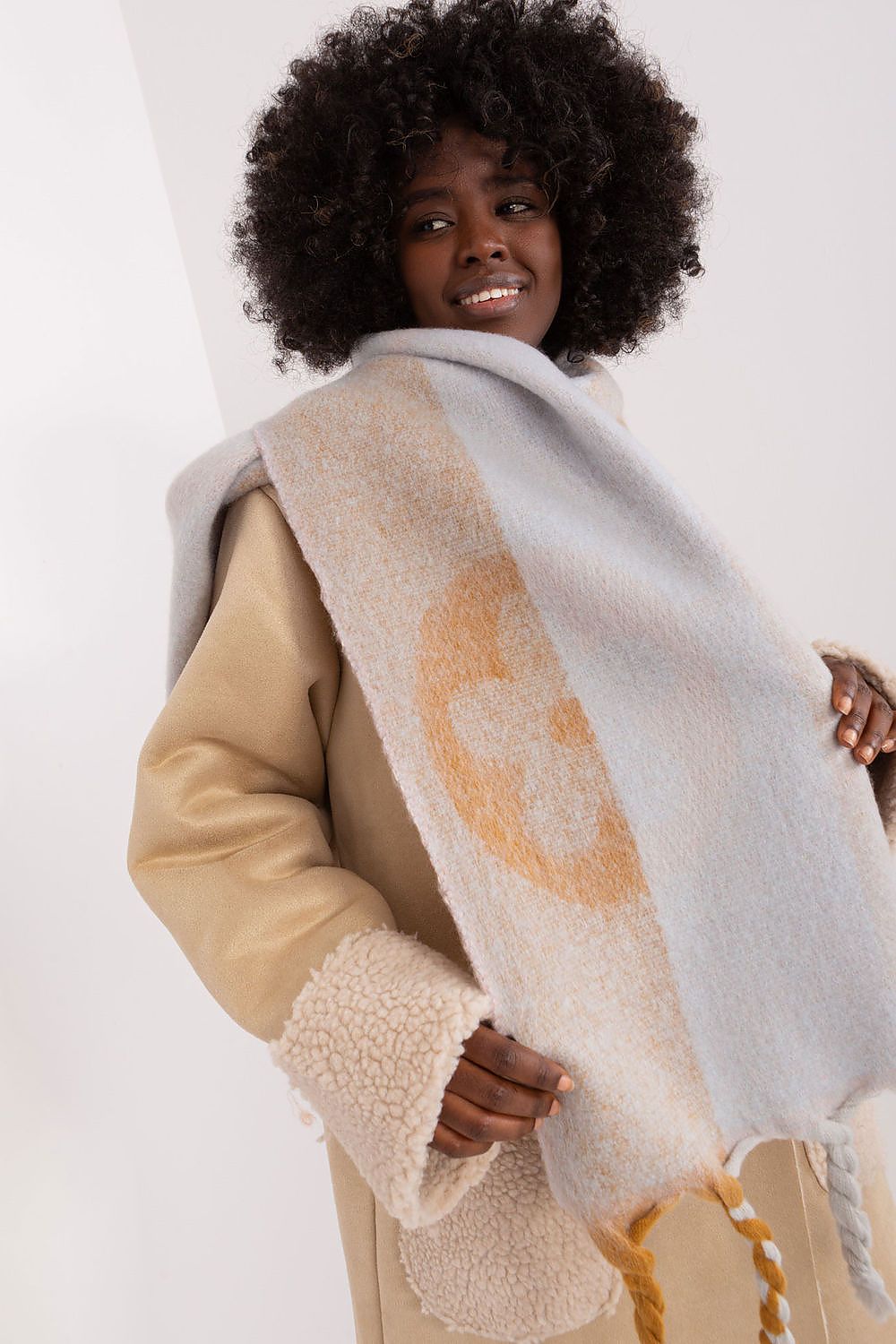  Schal model 190559 Wool Fashion Italia 