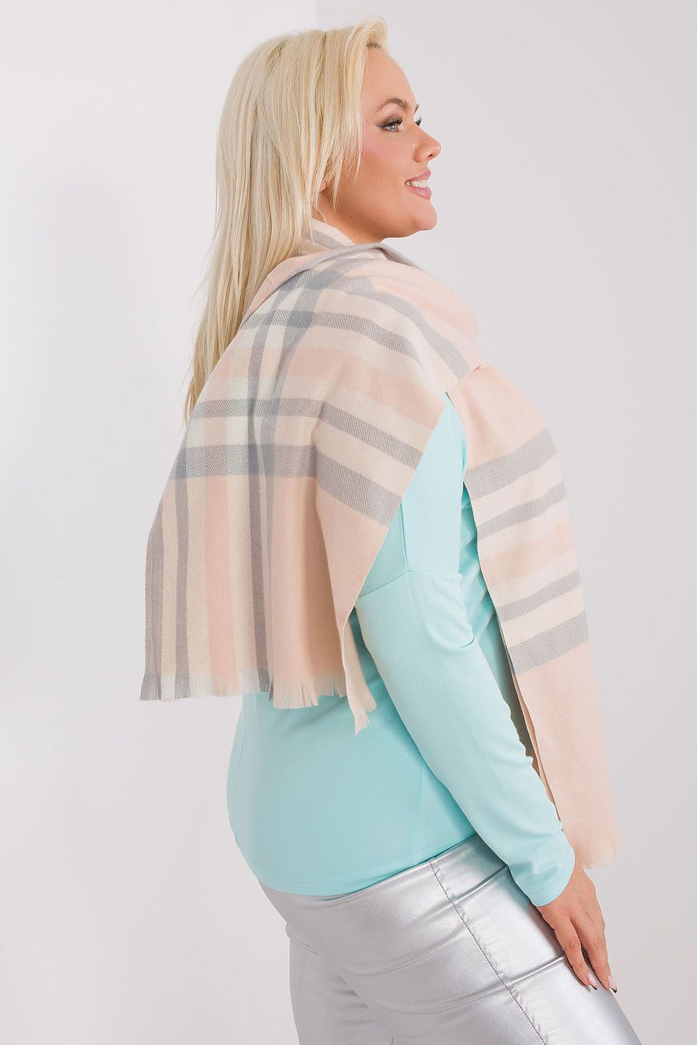  Schal model 190562 Wool Fashion Italia 