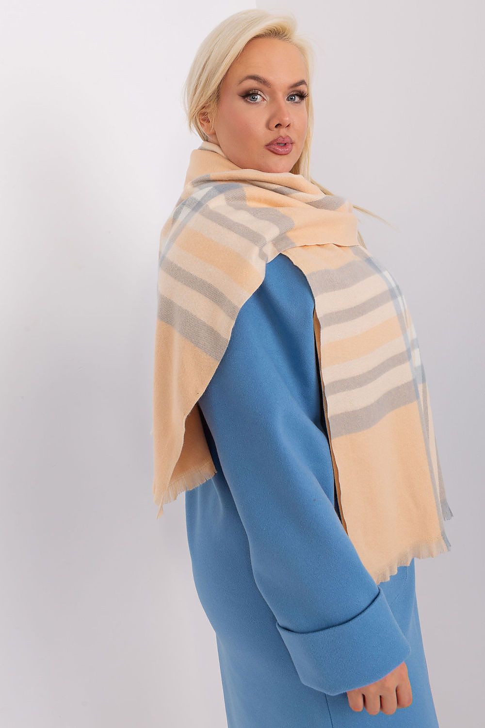  Schal model 190564 Wool Fashion Italia 