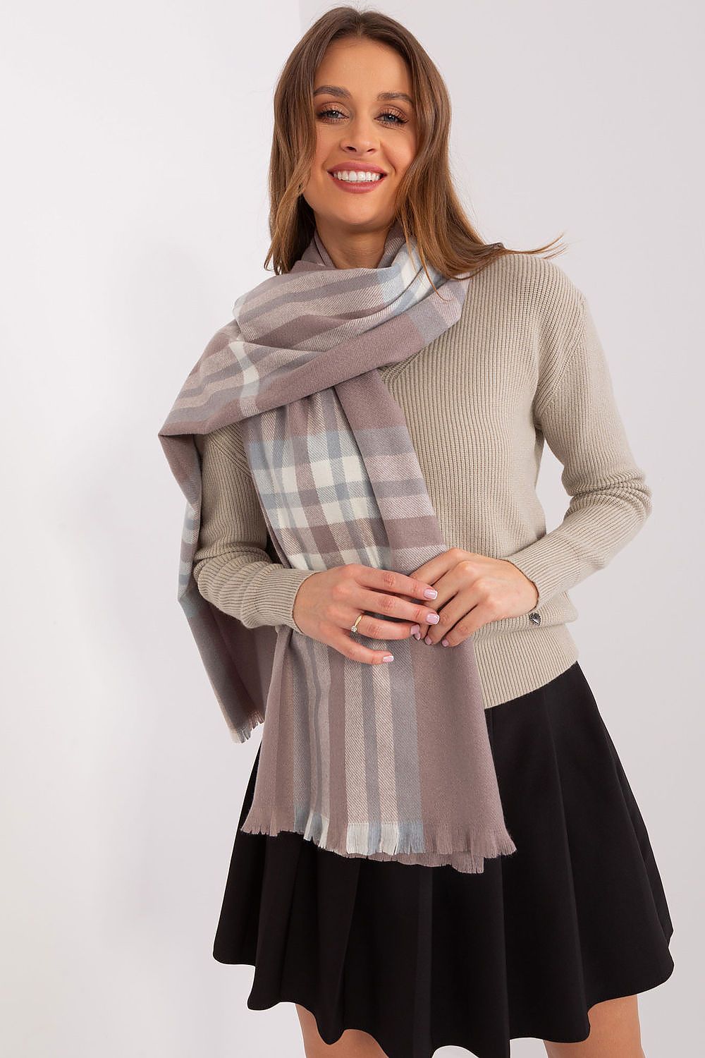  Schal model 190568 Wool Fashion Italia 