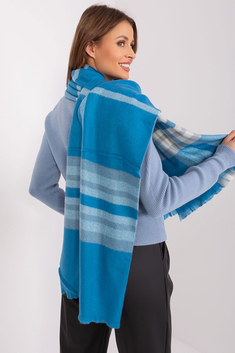 Schal model 190569 Wool Fashion Italia 