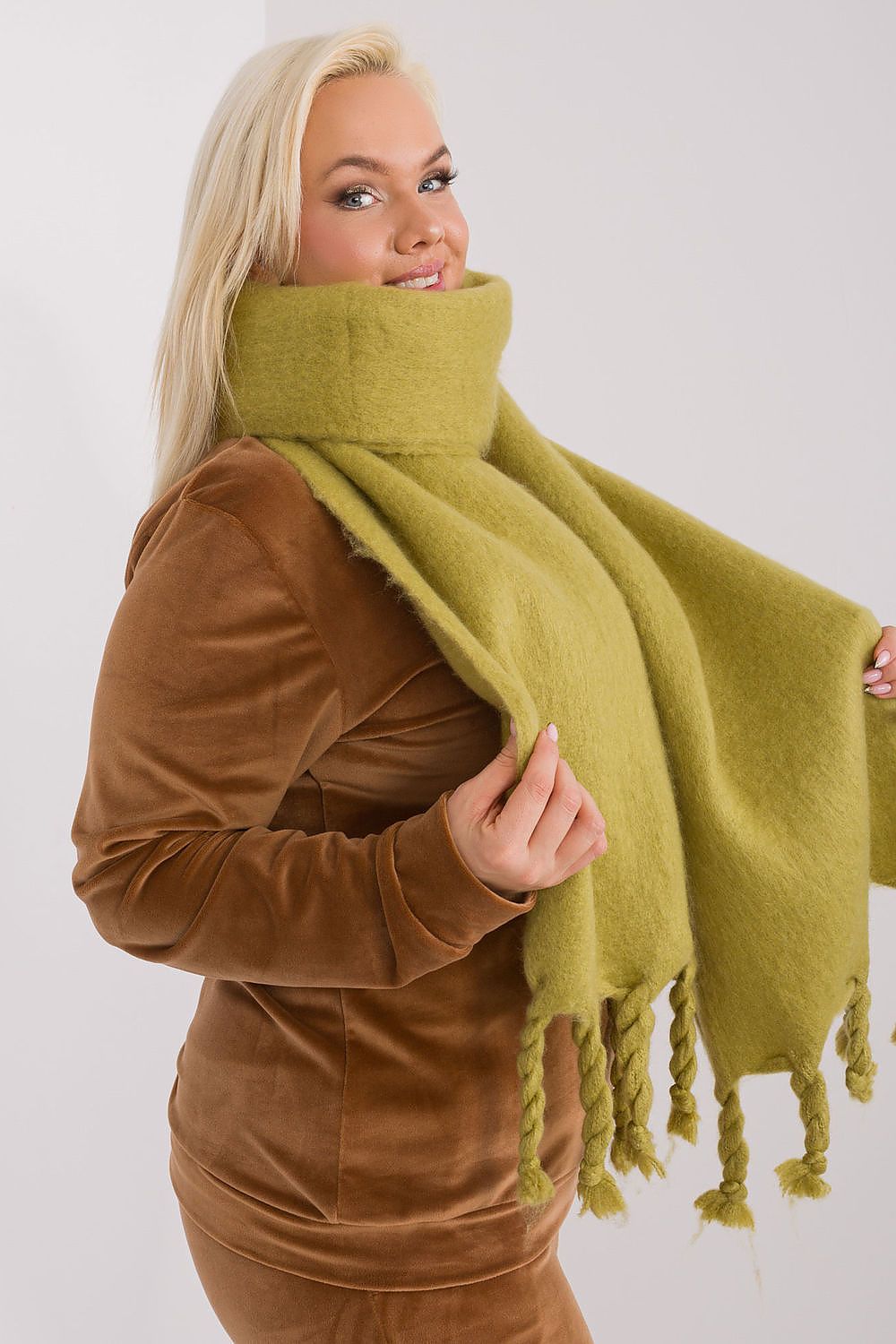  Schal model 190570 Wool Fashion Italia 