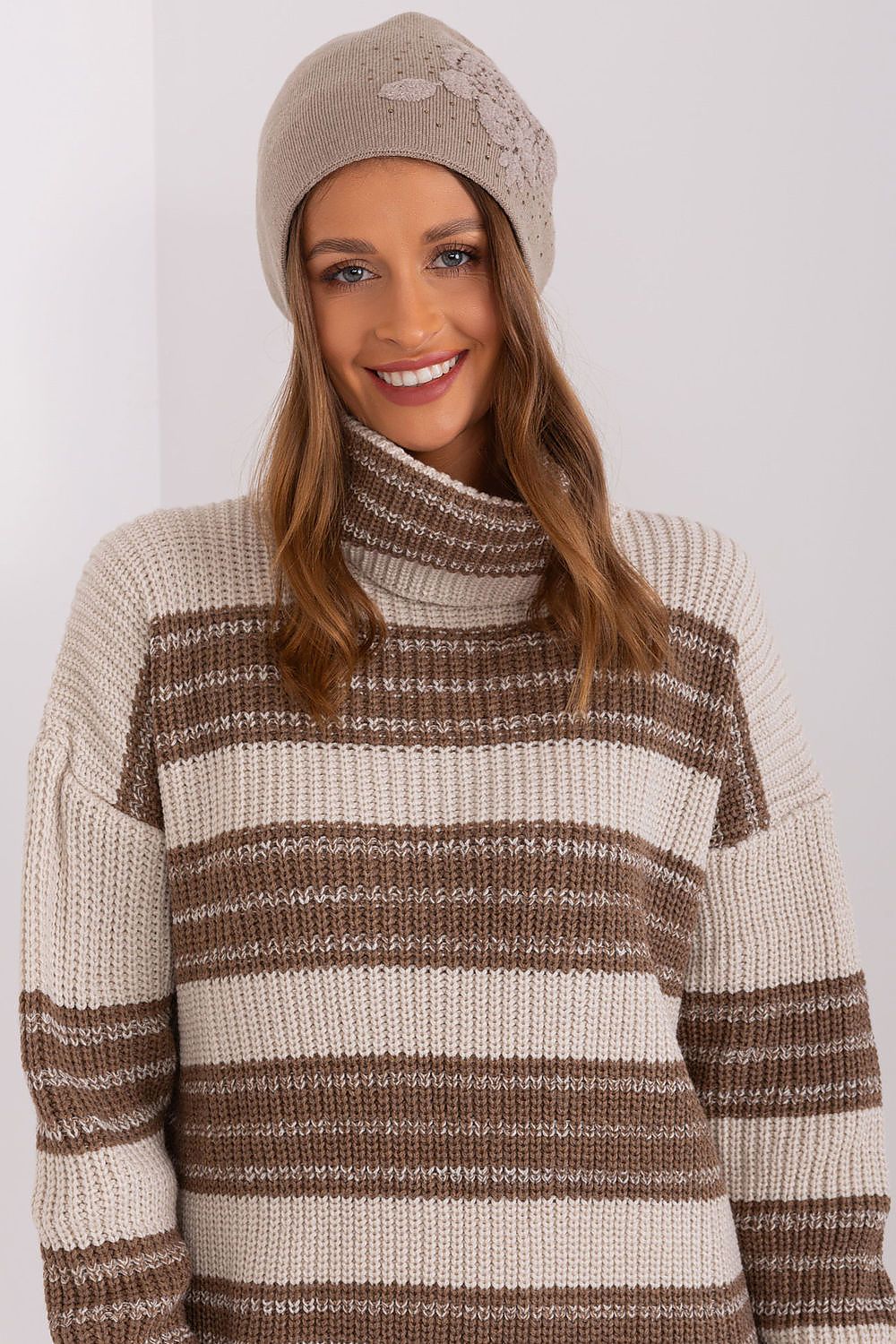  Mütze model 190602 Wool Fashion Italia 