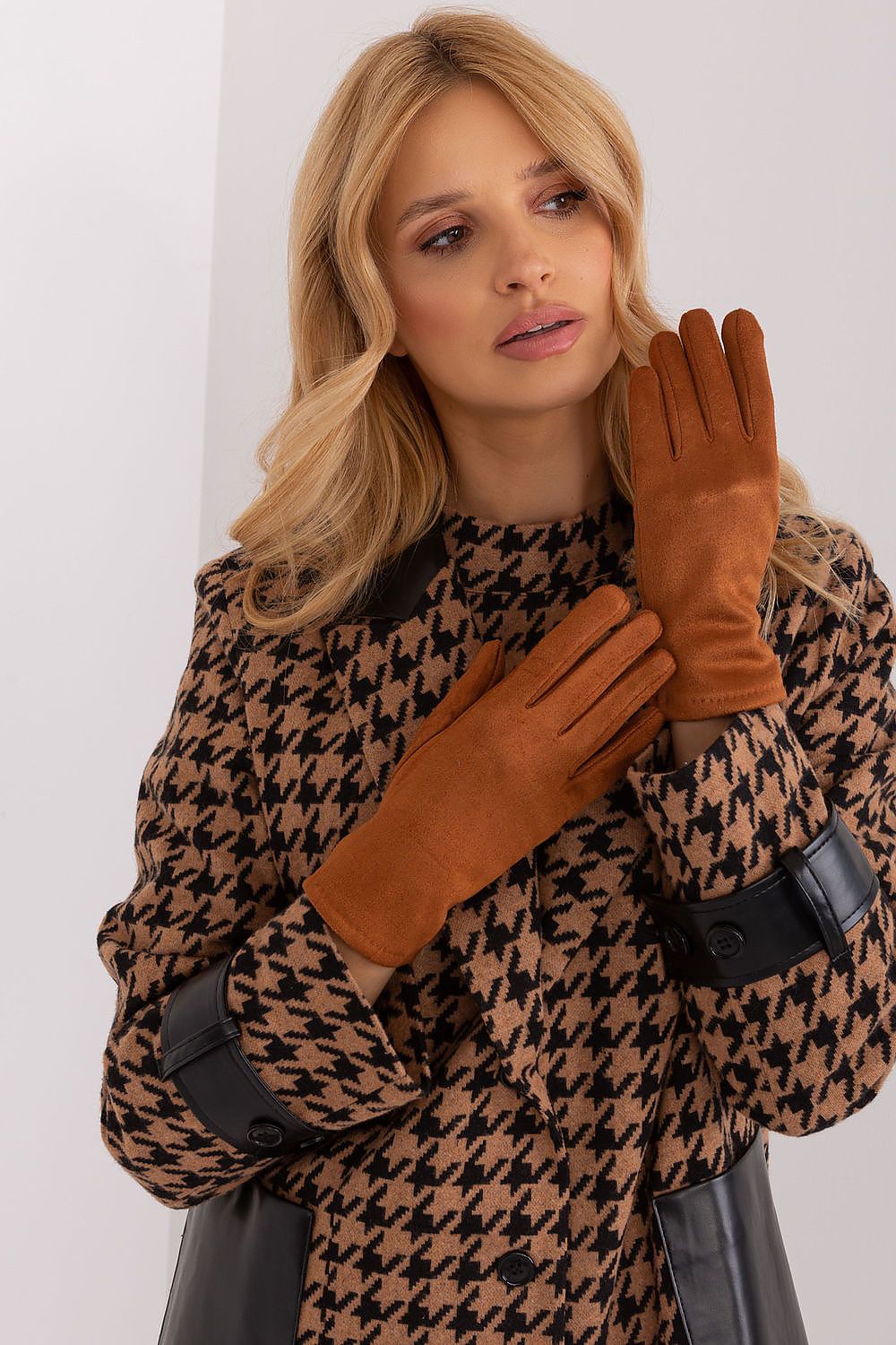  Handschuhe model 190825 Wool Fashion Italia 
