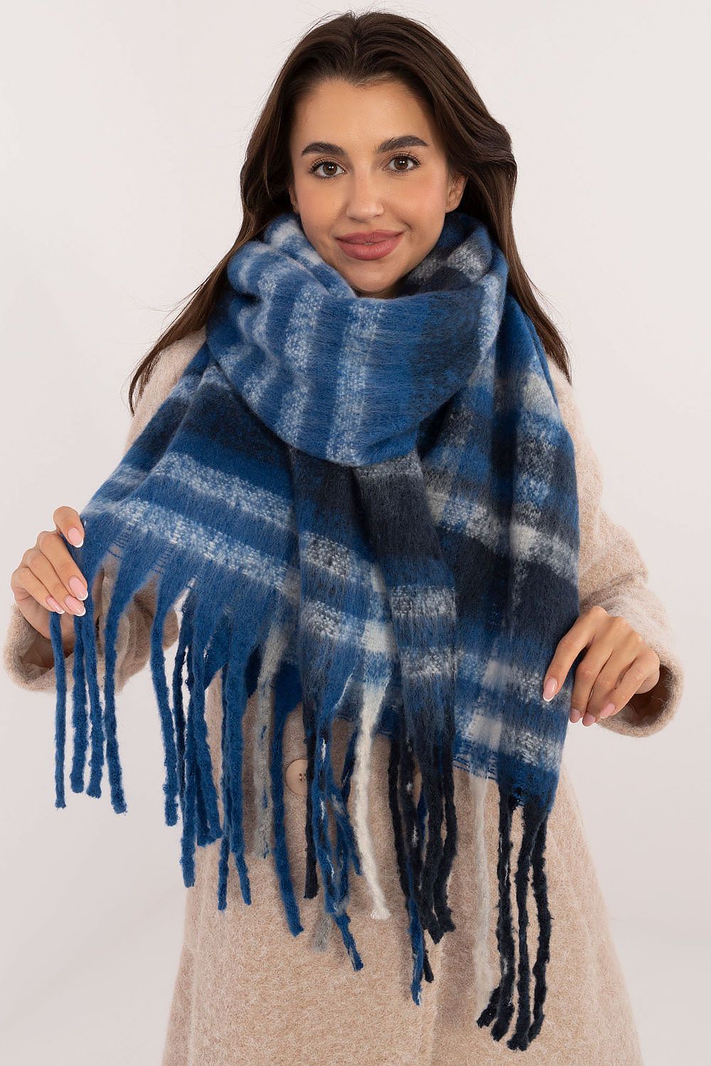  Schal model 203172 Wool Fashion Italia 