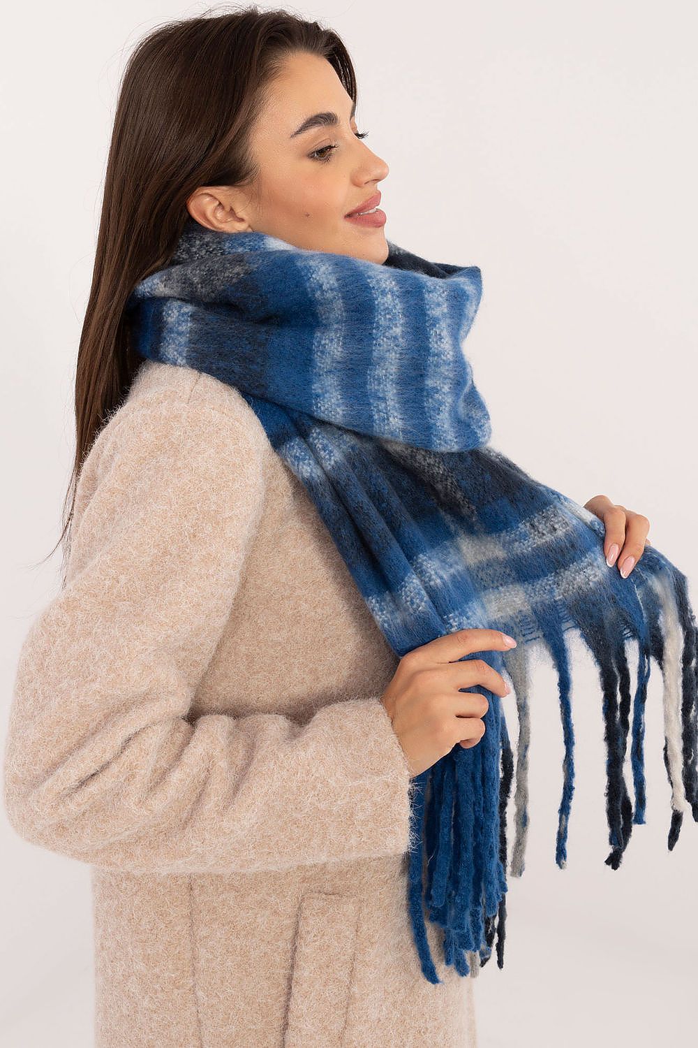  Schal model 203172 Wool Fashion Italia 