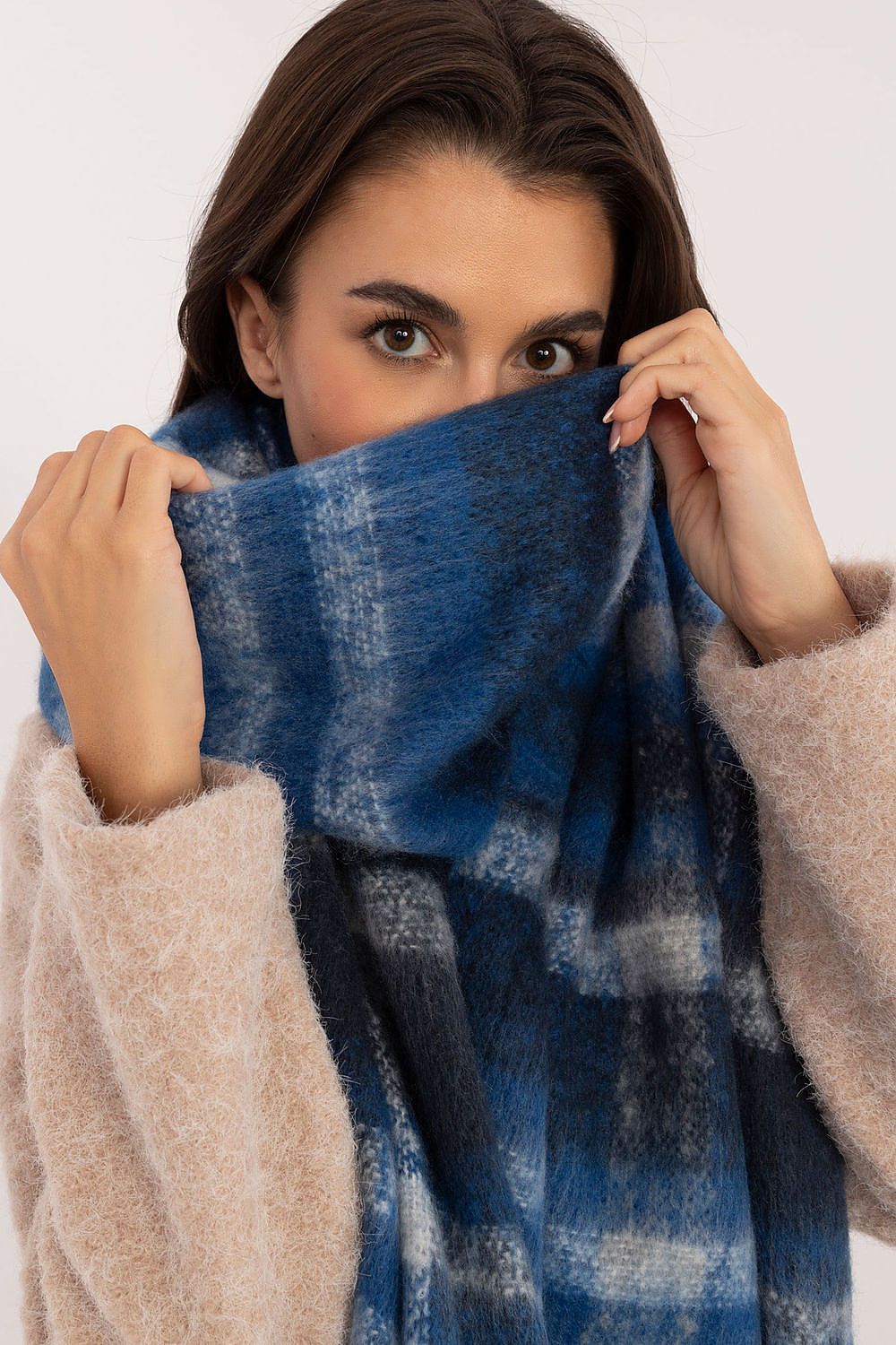  Schal model 203172 Wool Fashion Italia 