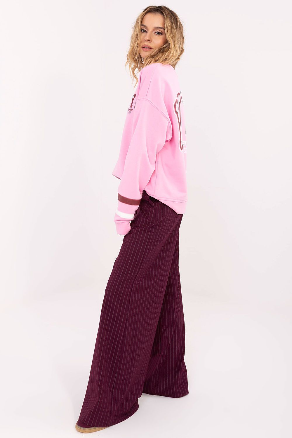  Sweater model 220950 Factory Price 