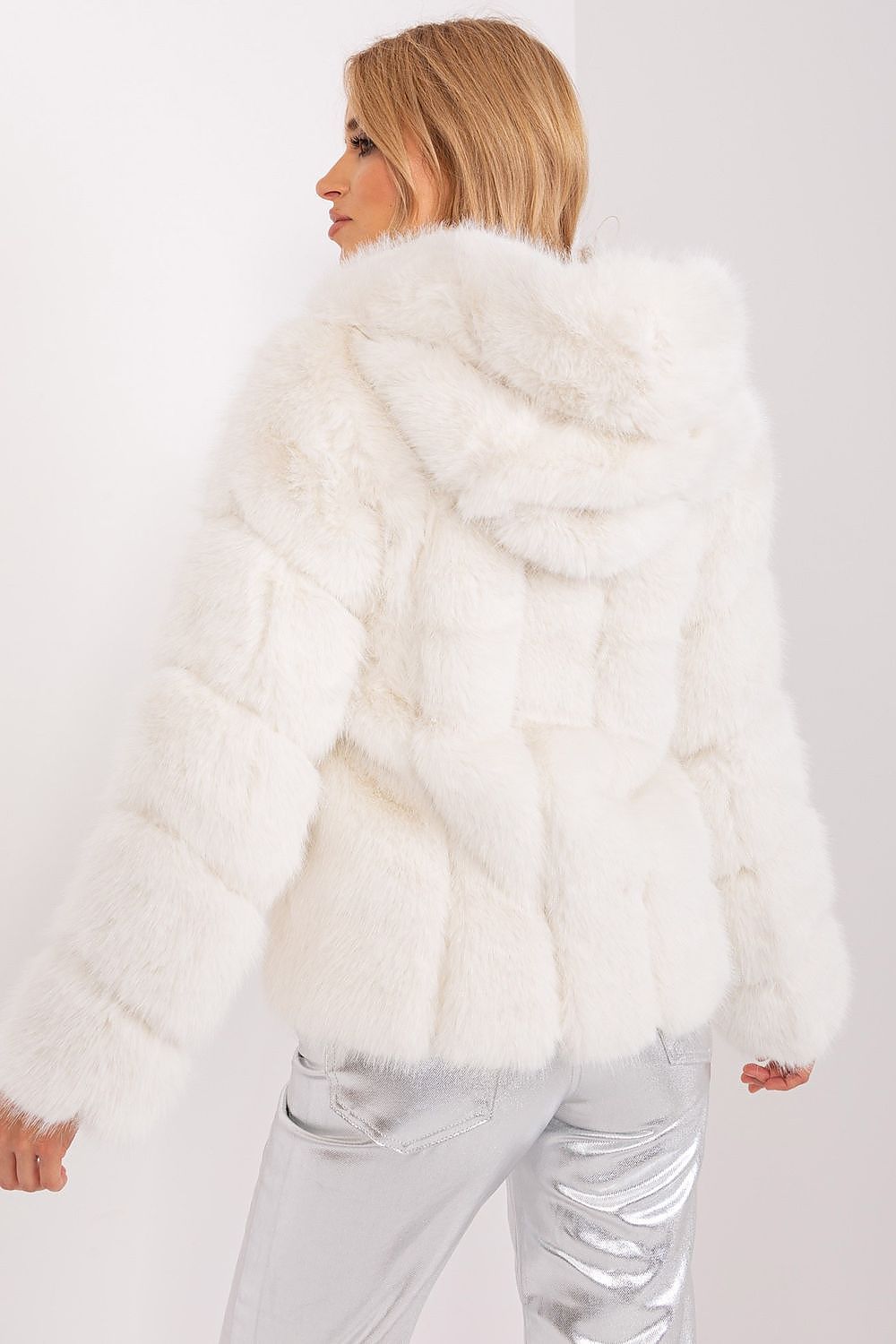  Jacke model 186725 Wool Fashion Italia 
